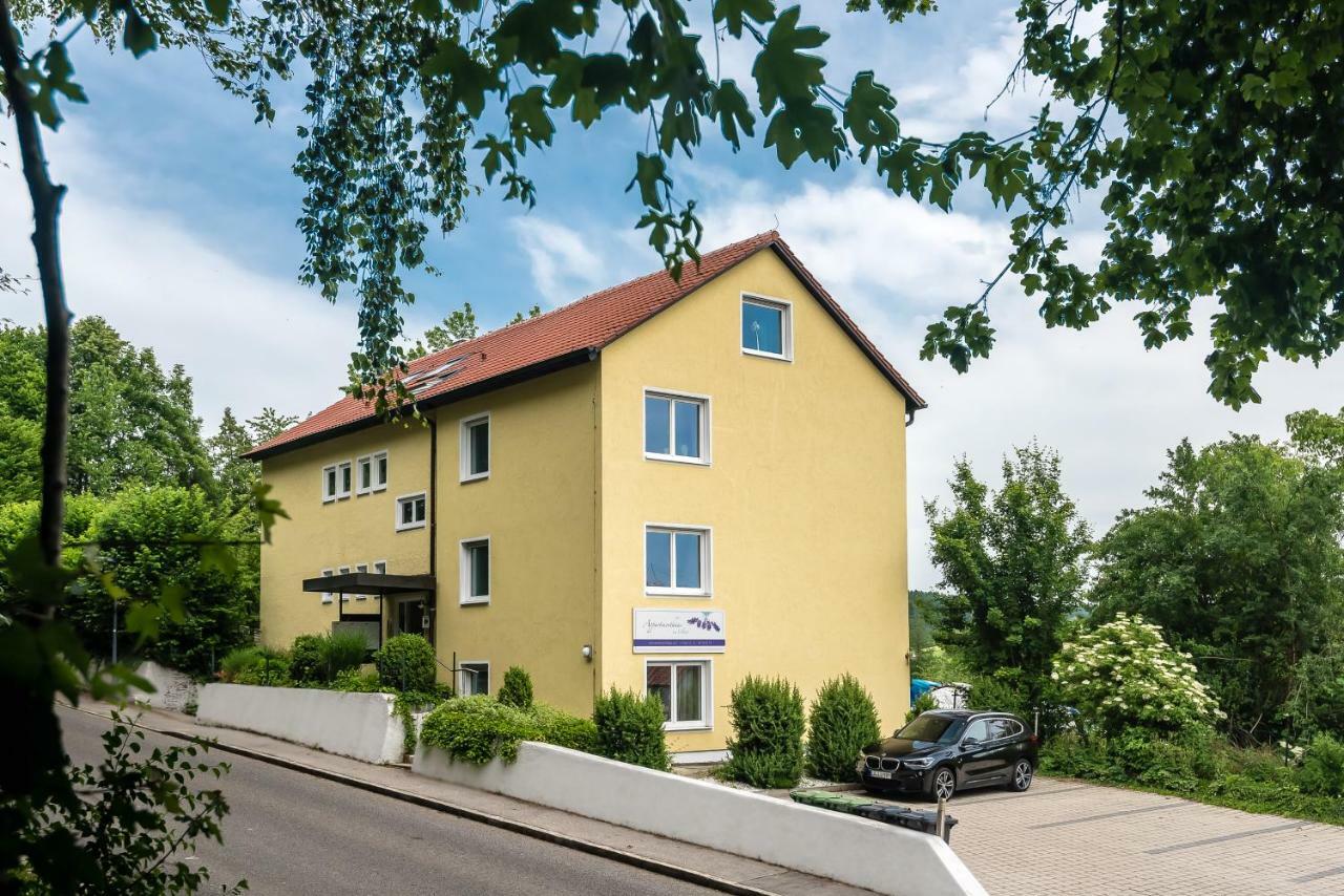 Apartmenthaus Am Erlbach Buch am Erlbach Exterior photo